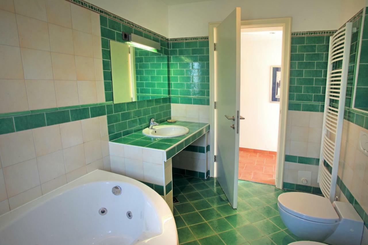 Spacious Villa In Parecag With A Swimming Pool Sečovlje Zewnętrze zdjęcie