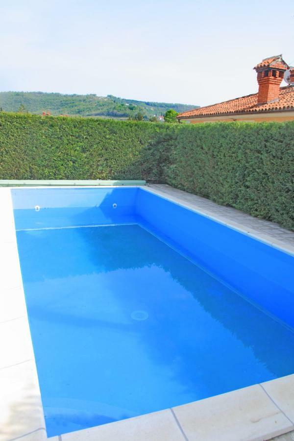 Spacious Villa In Parecag With A Swimming Pool Sečovlje Zewnętrze zdjęcie